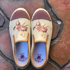 Ranch Royalty tan & pink flats